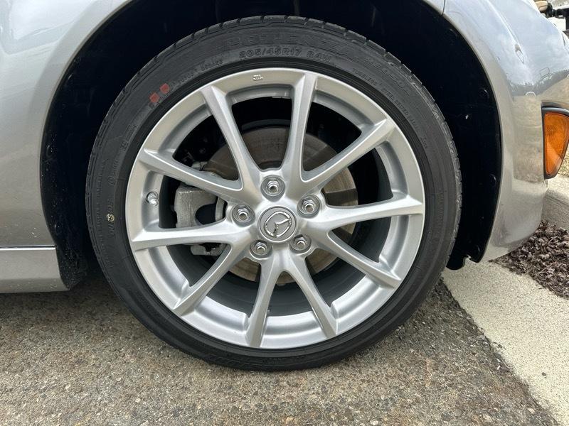 Mazda MX-5 Miata 2dr Conv Hard Top Auto Grand Touring 2012