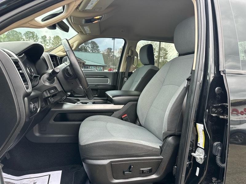 RAM 2500 Big Horn 4x4 Crew Cab 6'4" Box 2019