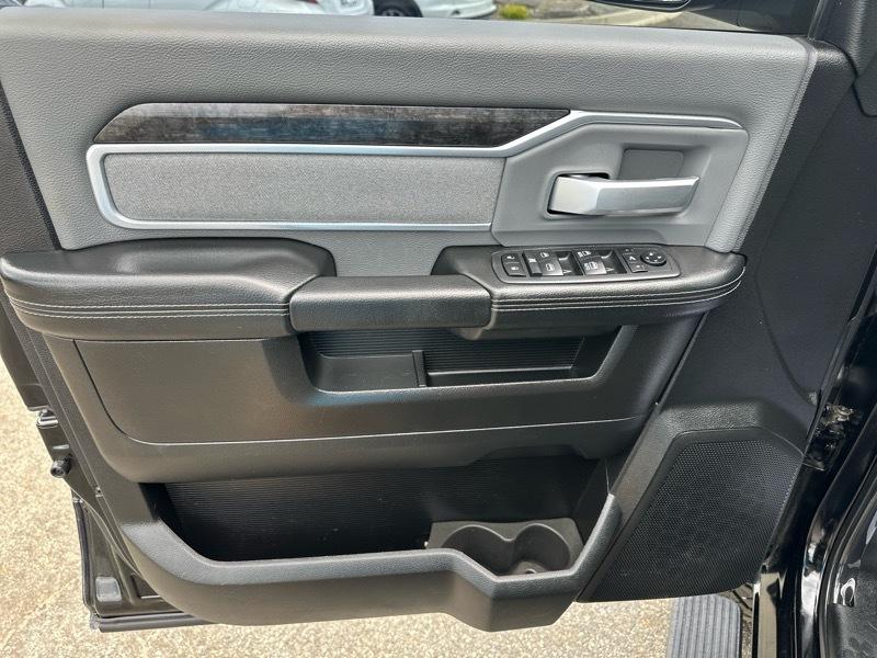 RAM 2500 Big Horn 4x4 Crew Cab 6'4" Box 2019