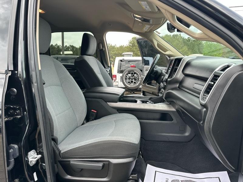 RAM 2500 Big Horn 4x4 Crew Cab 6'4" Box 2019