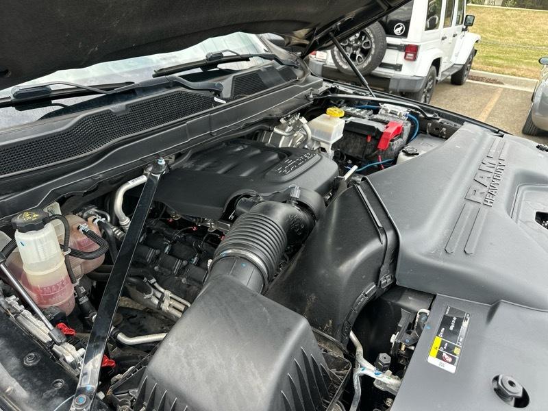 RAM 2500 Big Horn 4x4 Crew Cab 6'4" Box 2019