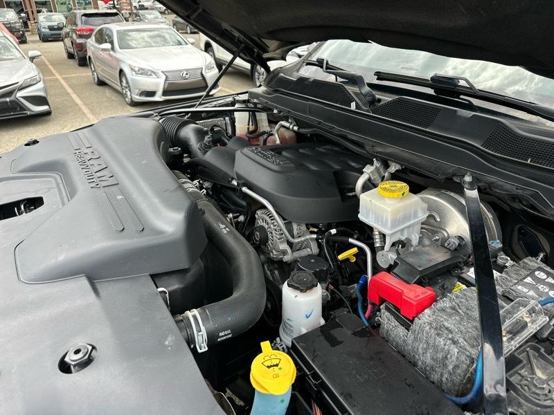 RAM 2500 Big Horn 4x4 Crew Cab 6'4" Box 2019