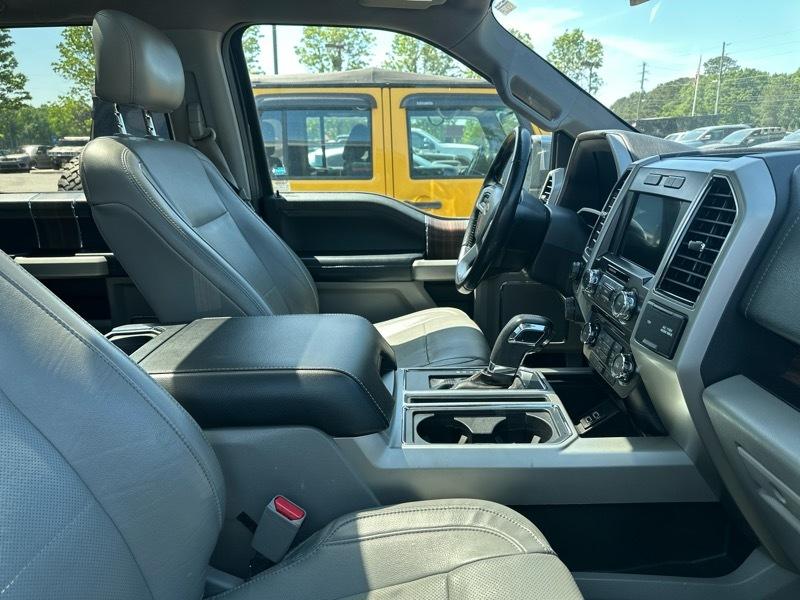 Ford F-150 2WD SuperCrew 139" Lariat 2017