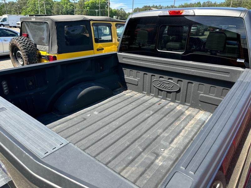 Ford F-150 2WD SuperCrew 139" Lariat 2017