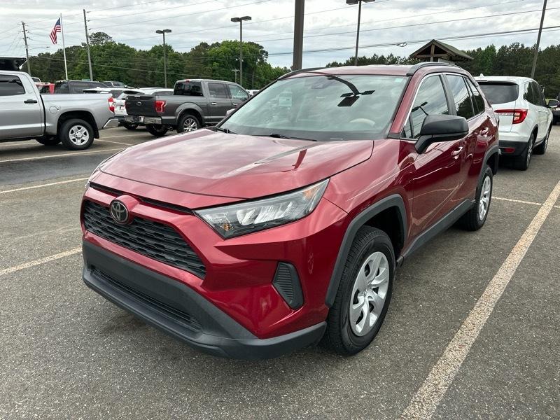 Toyota RAV4 LE FWD (Natl) 2019