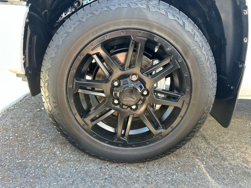 Toyota Tundra 4WD 1794 Edition CrewMax 5.5' Bed 5.7L FFV (Natl) 2018