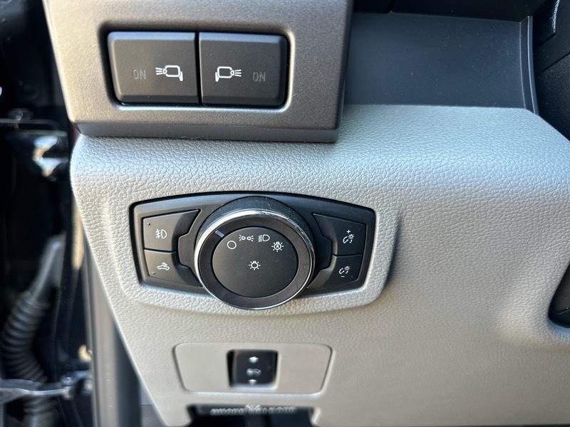 Ford Super Duty F-250 SRW King Ranch 4WD Crew Cab 8' Box 2020