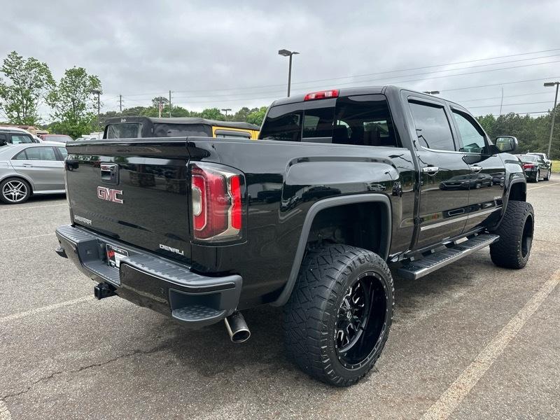 GMC Sierra 1500 4WD Crew Cab 143.5" Denali 2017