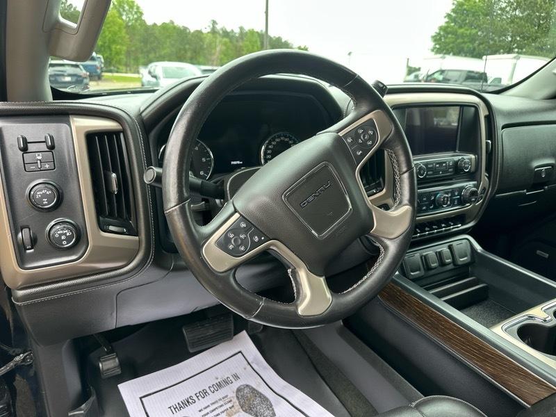 GMC Sierra 1500 4WD Crew Cab 143.5" Denali 2017