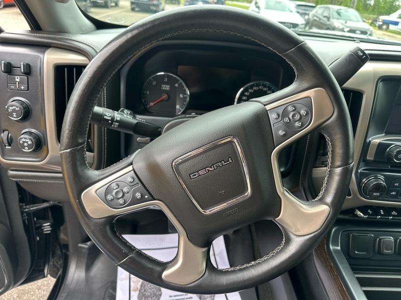 GMC Sierra 1500 4WD Crew Cab 143.5" Denali 2017