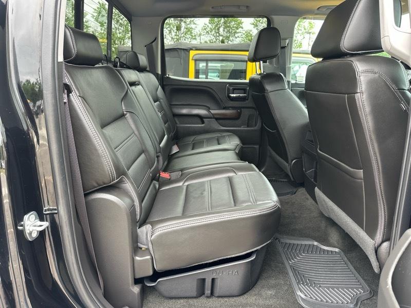 GMC Sierra 1500 4WD Crew Cab 143.5" Denali 2017