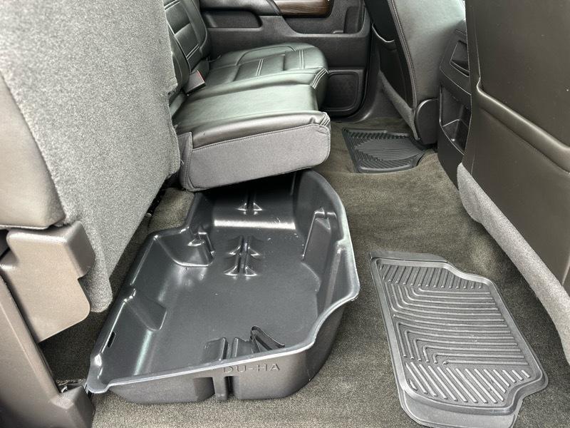 GMC Sierra 1500 4WD Crew Cab 143.5" Denali 2017