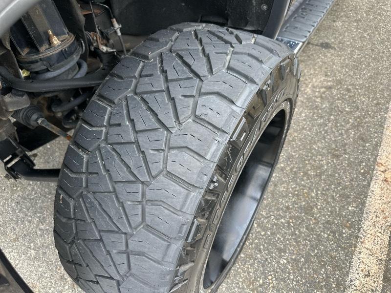 GMC Sierra 1500 4WD Crew Cab 143.5" Denali 2017