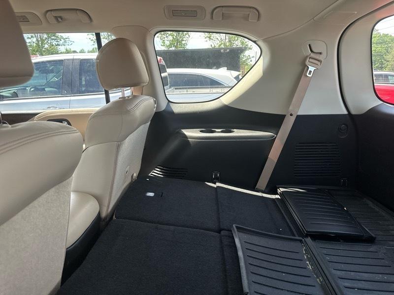 Nissan Armada 4x2 SL 2024