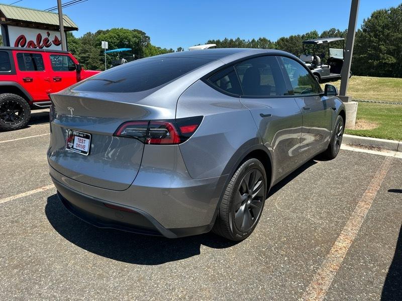 Tesla Model Y Long Range RWD *Ltd Avail* 2025