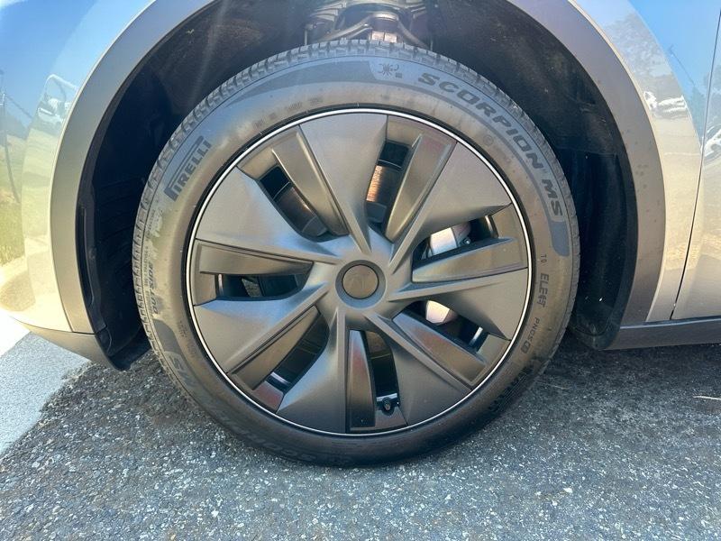 Tesla Model Y Long Range RWD *Ltd Avail* 2025