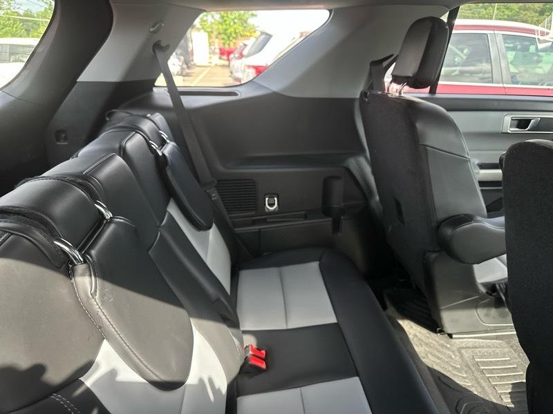 Ford Explorer XLT RWD 2024