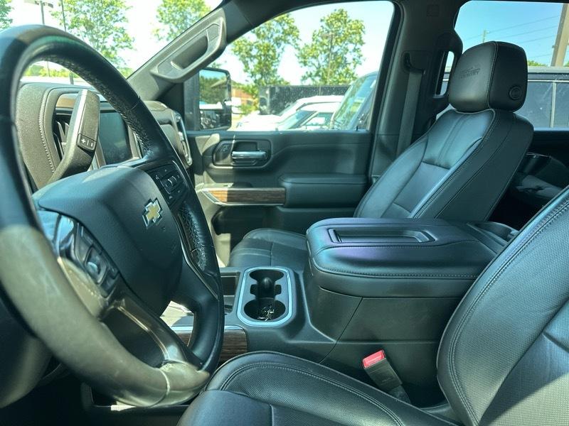 Chevrolet Silverado 2500HD 4WD Crew Cab 159" High Country 2022