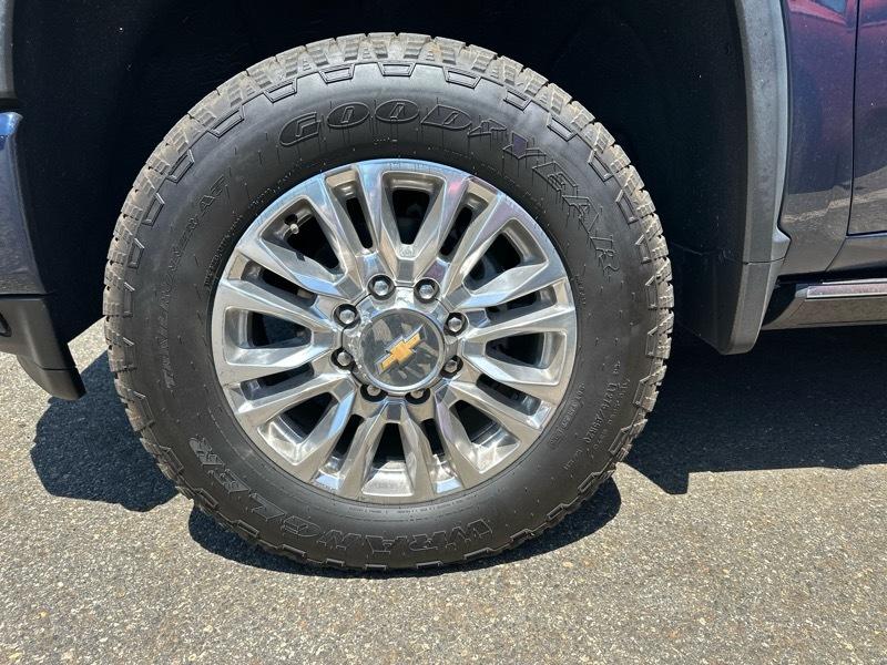 Chevrolet Silverado 2500HD 4WD Crew Cab 159" High Country 2022