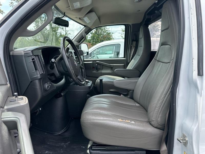 GMC Savana Cargo Van RWD 2500 155" 2023
