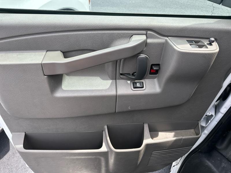 GMC Savana Cargo Van RWD 2500 155" 2023
