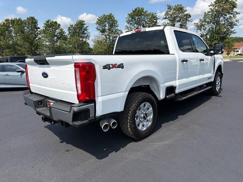 Ford Super Duty F-250 SRW King Ranch 4WD Crew Cab 8' Box 2024
