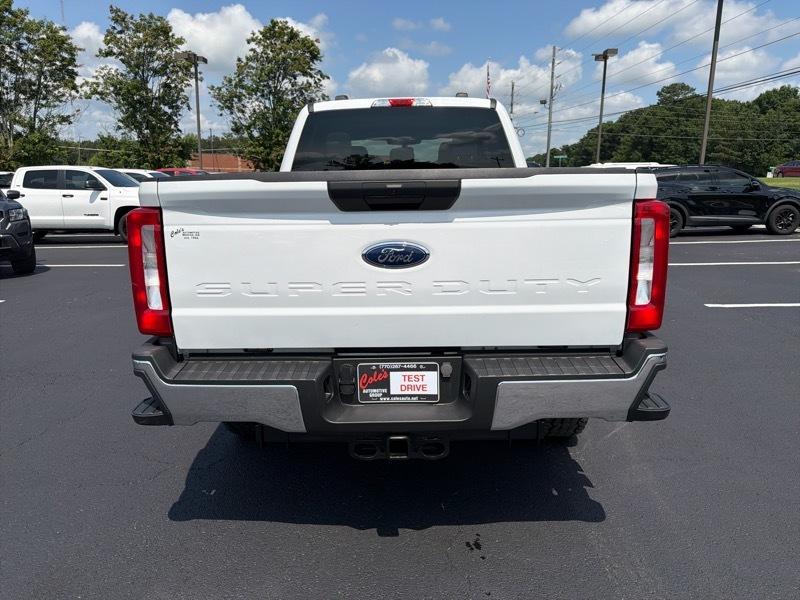 Ford Super Duty F-250 SRW King Ranch 4WD Crew Cab 8' Box 2024