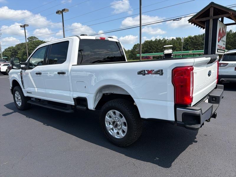 Ford Super Duty F-250 SRW King Ranch 4WD Crew Cab 8' Box 2024