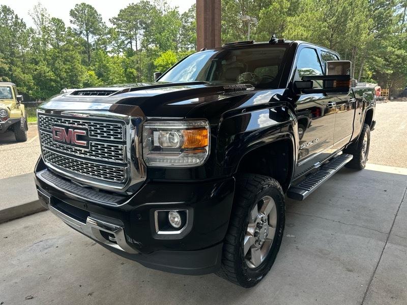 GMC Sierra 2500HD 4WD Crew Cab 153.7" Denali 2019