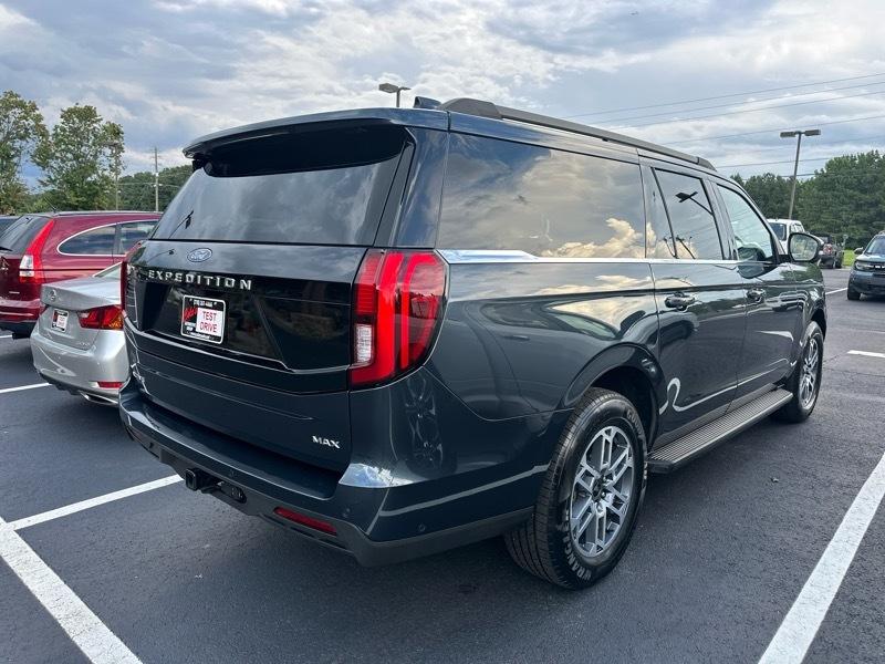 Ford Expedition Max Active 4x2 2025