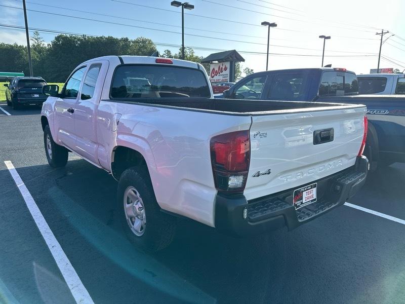 Toyota Tacoma 4WD SR Access Cab 6' Bed I4 AT (Natl) 2023