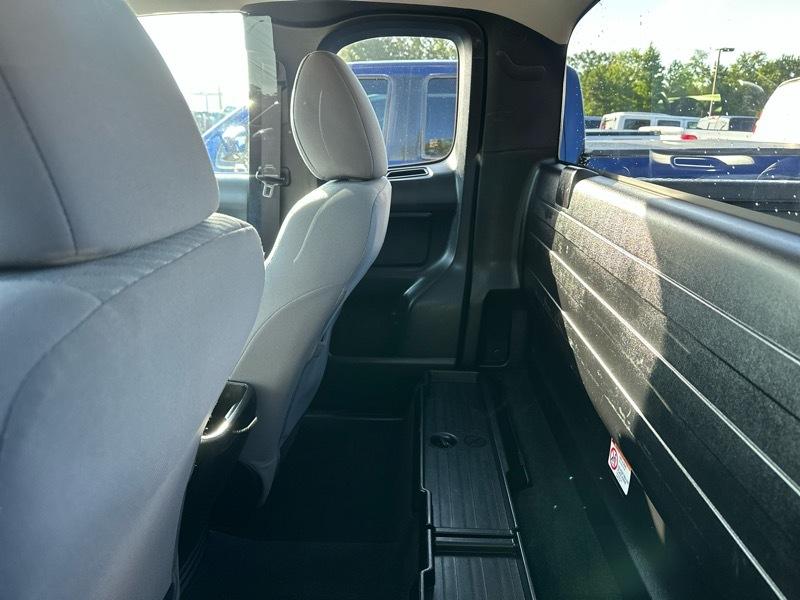 Toyota Tacoma 4WD SR Access Cab 6' Bed I4 AT (Natl) 2023