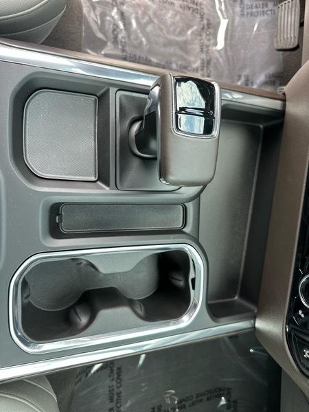 GMC Sierra 1500 4WD Crew Cab 147" SLT 2023