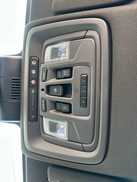 GMC Sierra 1500 4WD Crew Cab 147" SLT 2023