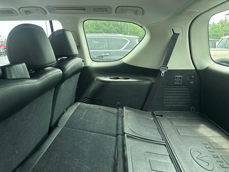 Infiniti QX80 2WD 4dr 2015