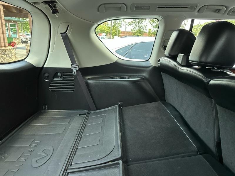 Infiniti QX80 2WD 4dr 2015