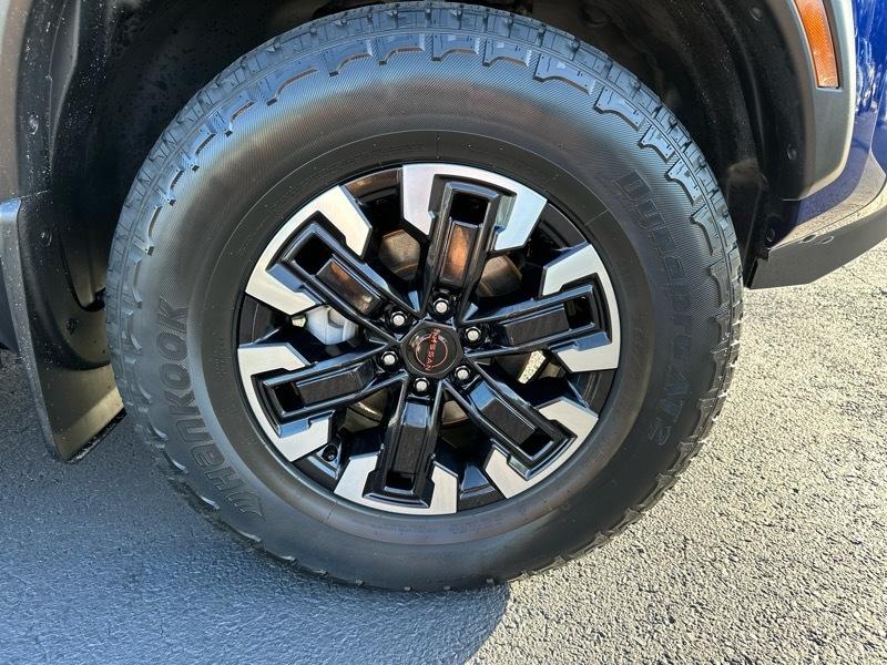 Nissan Frontier Crew Cab 4x4 PRO-4X Auto *Ltd Avail* 2023
