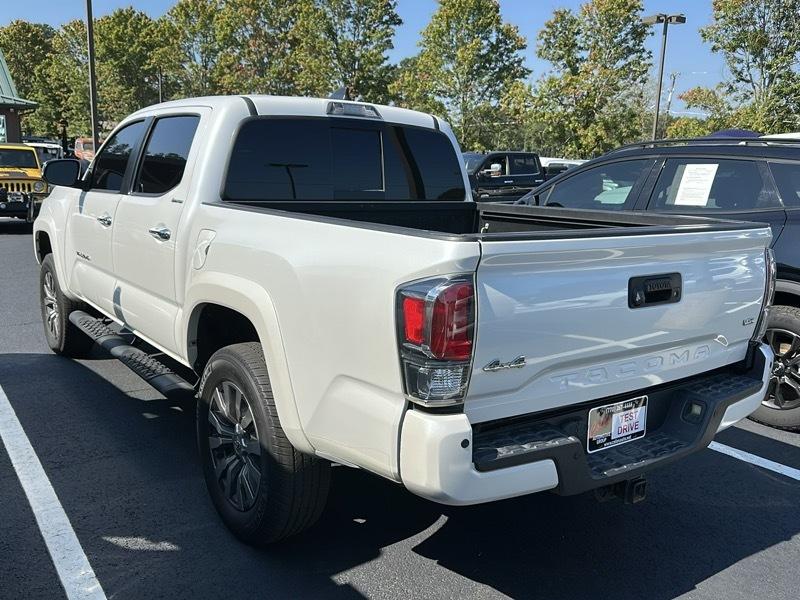 Toyota Tacoma 4WD Limited Double Cab 5' Bed V6 AT (Natl) 2022