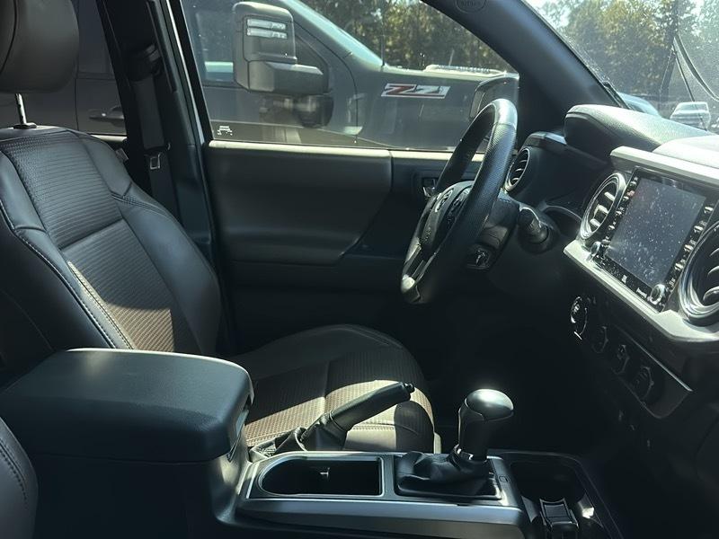 Toyota Tacoma 4WD Limited Double Cab 5' Bed V6 AT (Natl) 2022