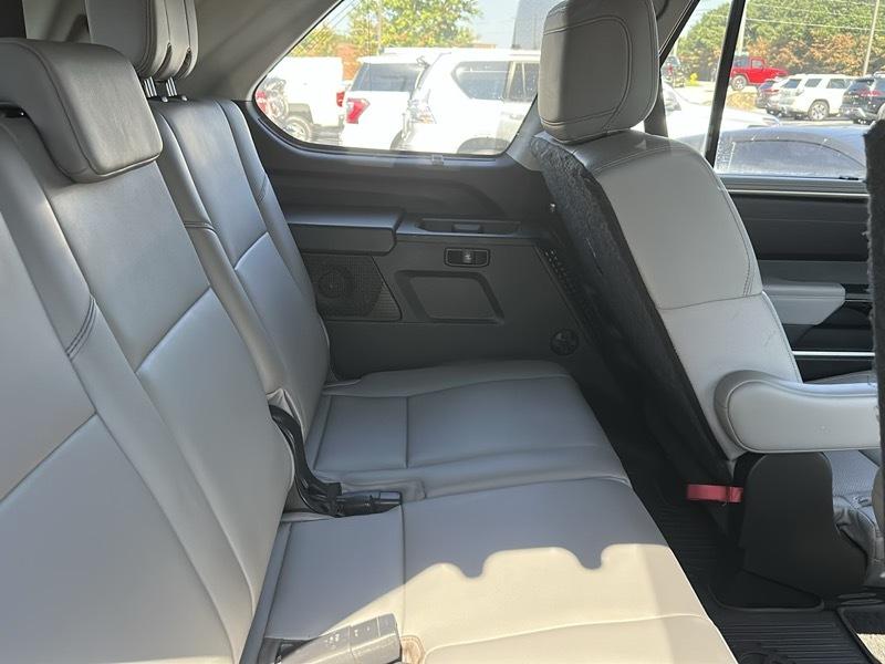 Toyota Sequoia  2024