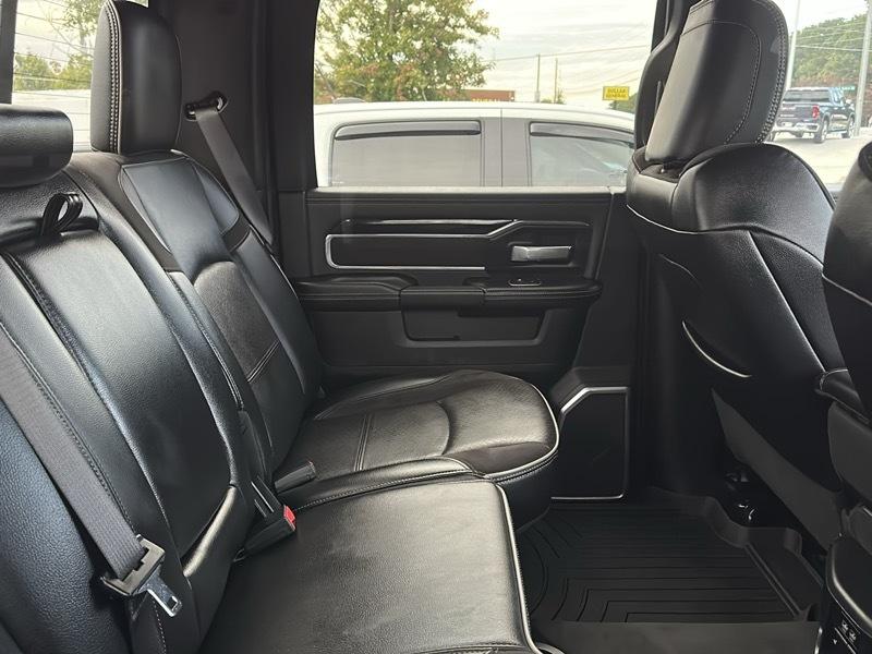 RAM 2500 Laramie 4x4 Crew Cab 6'4" Box 2022