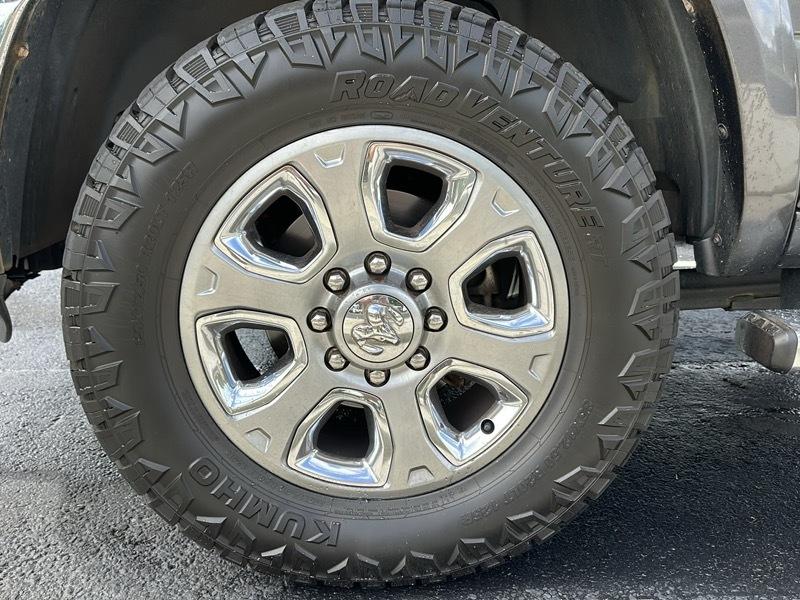 RAM 2500 Laramie 4x4 Crew Cab 6'4" Box 2018