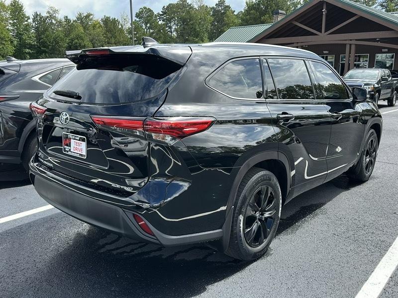 Toyota Highlander XLE AWD (Natl) 2021