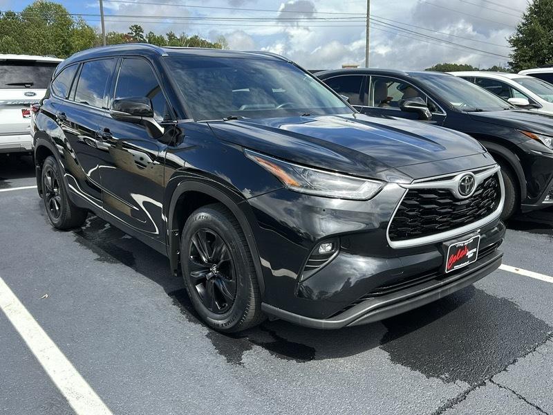 Toyota Highlander XLE AWD (Natl) 2021