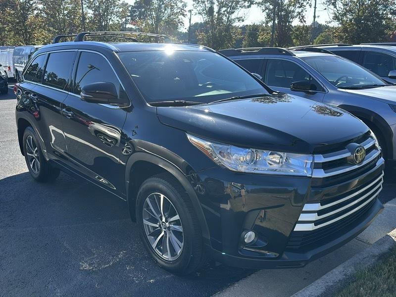 Toyota Highlander SE V6 AWD (Natl) 2018