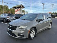 2025 Chrysler Pacifica 