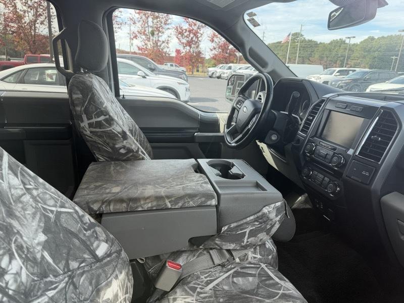 Ford F-150 2WD SuperCrew 157" Lariat 2015
