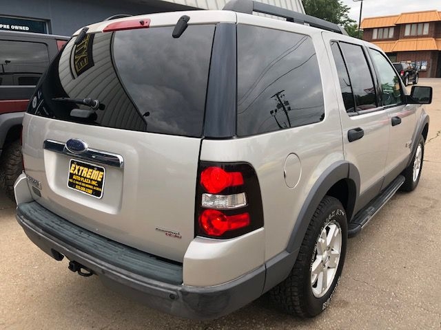 Ford Explorer  2006