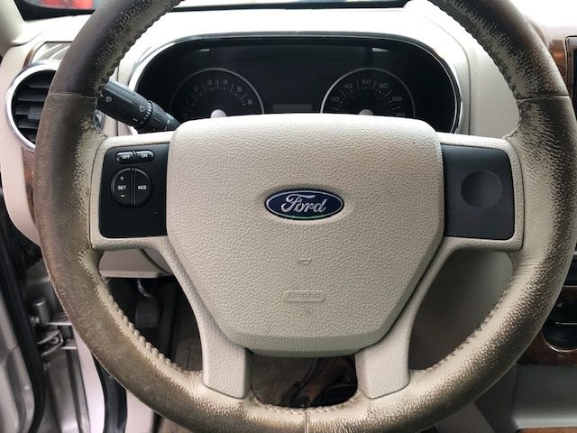 Ford Explorer  2006
