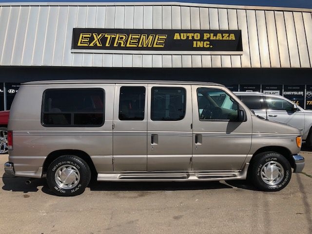 Ford Econoline  2001